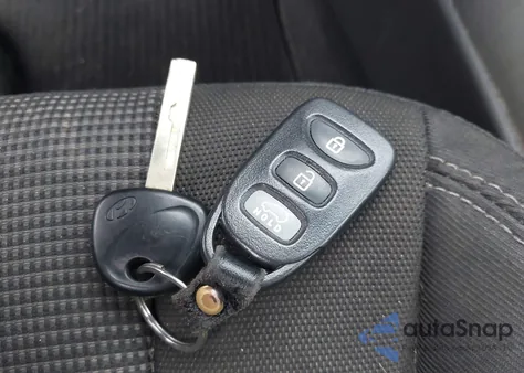 2014 Hyundai Elantra Gt from USA, damaged, VIN KMHD35LH3EU228982